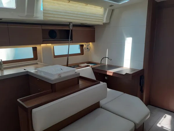 Ενοικίαση Oceanis 51.1 · TSUKI · από Λαύριο, Ολυμπιακή Μαρίνα Image oceanis511_pic5