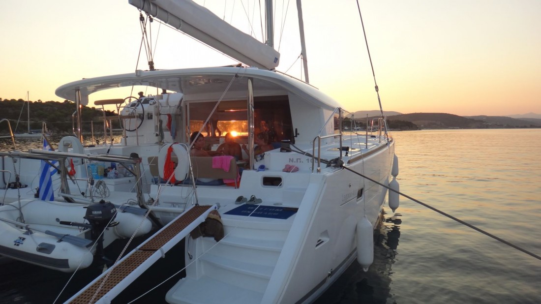 Charter Lagoon 400 S2 · EXCELLENT · from Ormos Panagias, Port Image resize23