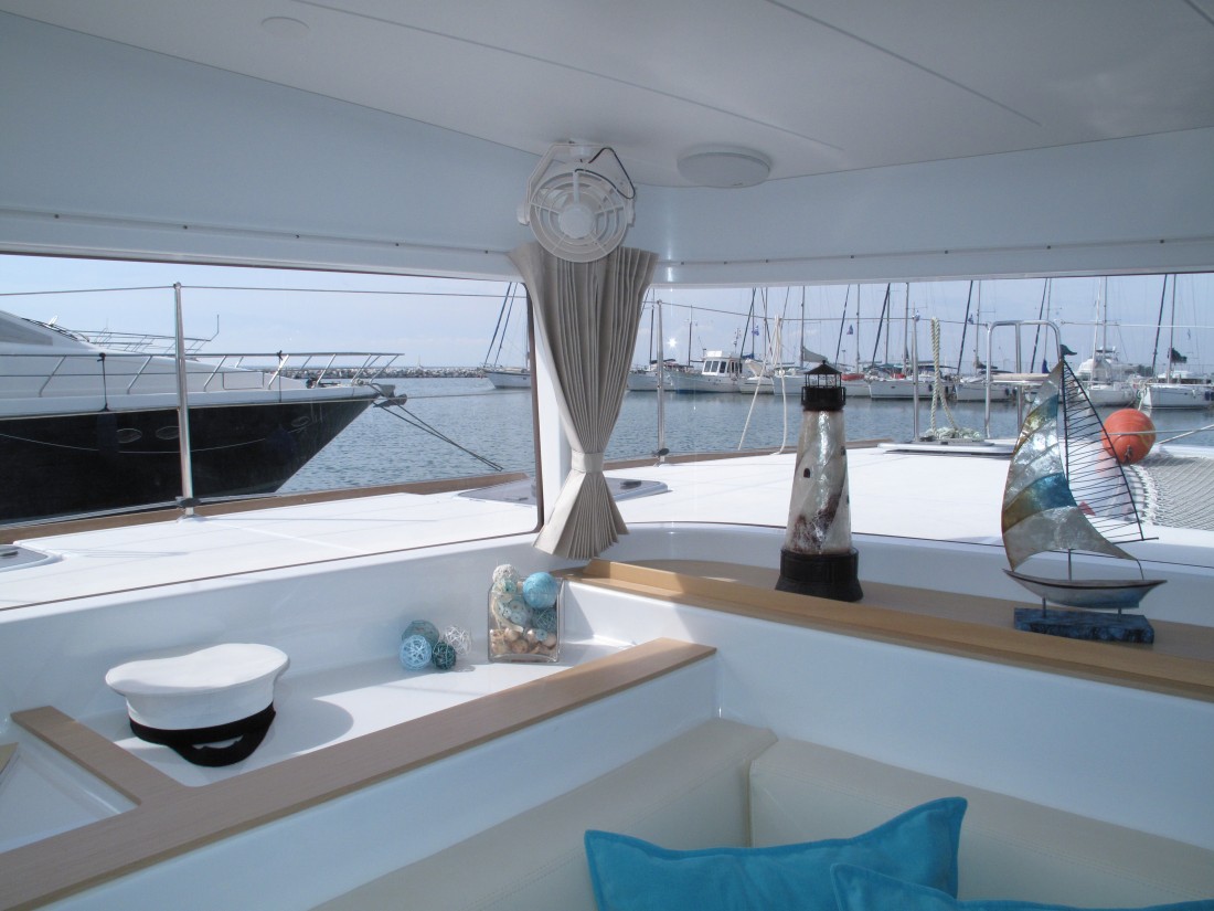 Charter Lagoon 400 S2 · EXCELLENT · from Ormos Panagias, Port Image resize8