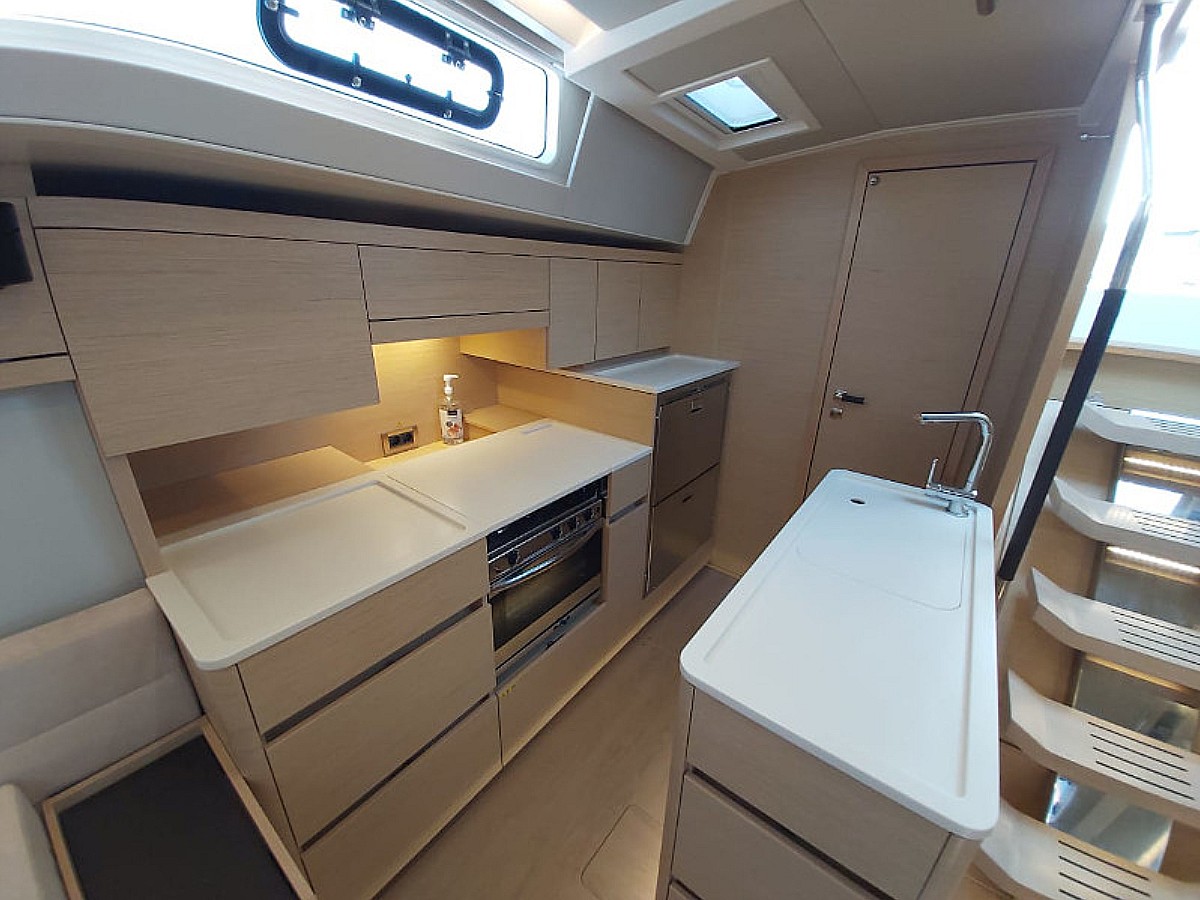 Charter Hanse 548  · ELLORA · from Lavrio, Olympic Marine Image pic_11