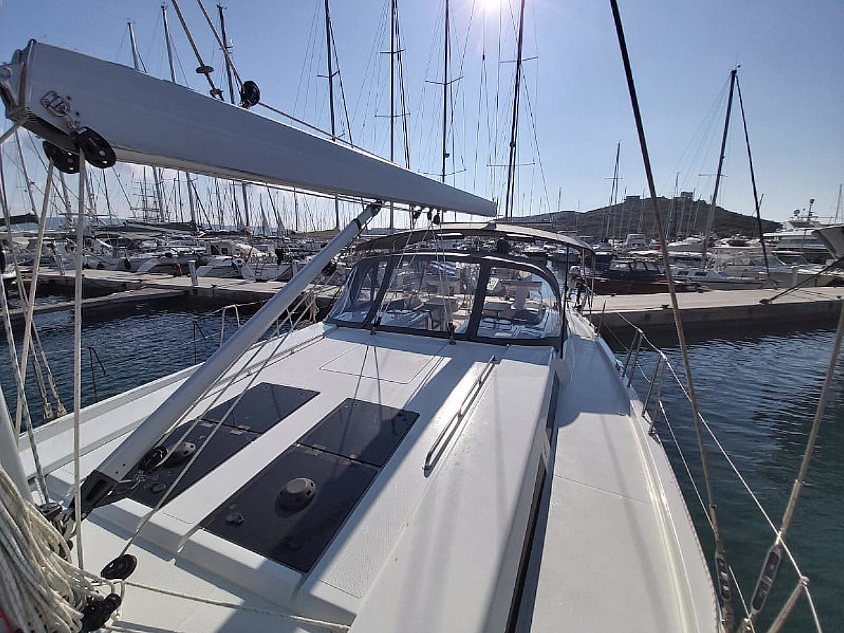 Charter Hanse 548  · ELLORA · from Lavrio, Olympic Marine Image pic_7