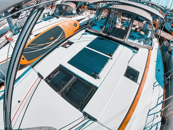 Ενοικίαση Sun Odyssey 519 (5+1 cabins) · MAYFLOWER · από Κέρκυρα, Μπενίτσες Marina Image pic_2