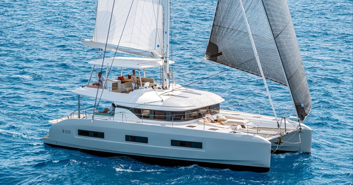 Charter Lagoon 55 · HYDRUS · from Lavrio, Olympic Marine Image deck