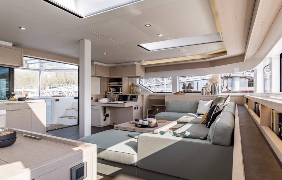 Charter Lagoon 55 · HYDRUS · from Lavrio, Olympic Marine Image pic_2