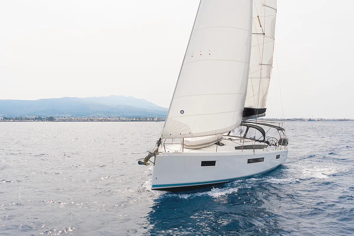 Ενοικίαση Sun Odyssey 410 · HENRY EVERY · από Ρόδος, Μαρίνα Image pic_1