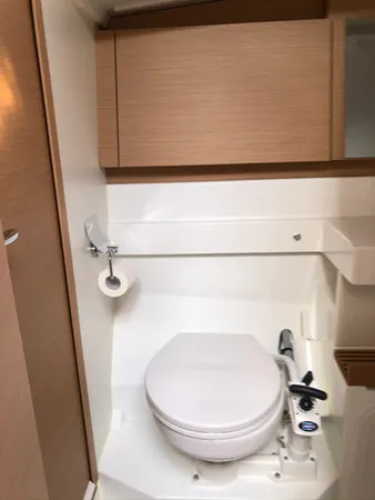 Ενοικίαση Sun Odyssey 490 · CALMA · από Αθήνα, Άλιμος Μαρίνα Image pic_11