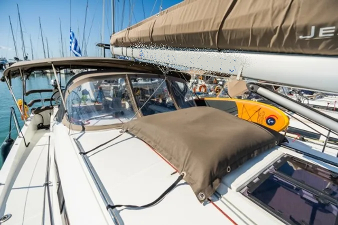 Ενοικίαση Sun Odyssey 490 · CALMA · από Αθήνα, Άλιμος Μαρίνα Image pic_2