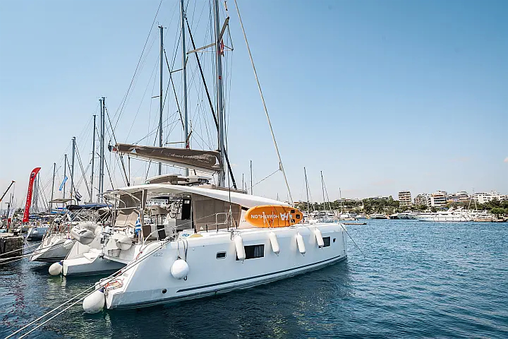 Ενοικίαση Lagoon 42 · ANEMI · από Αθήνα, Άλιμος Μαρίνα Image pic_1