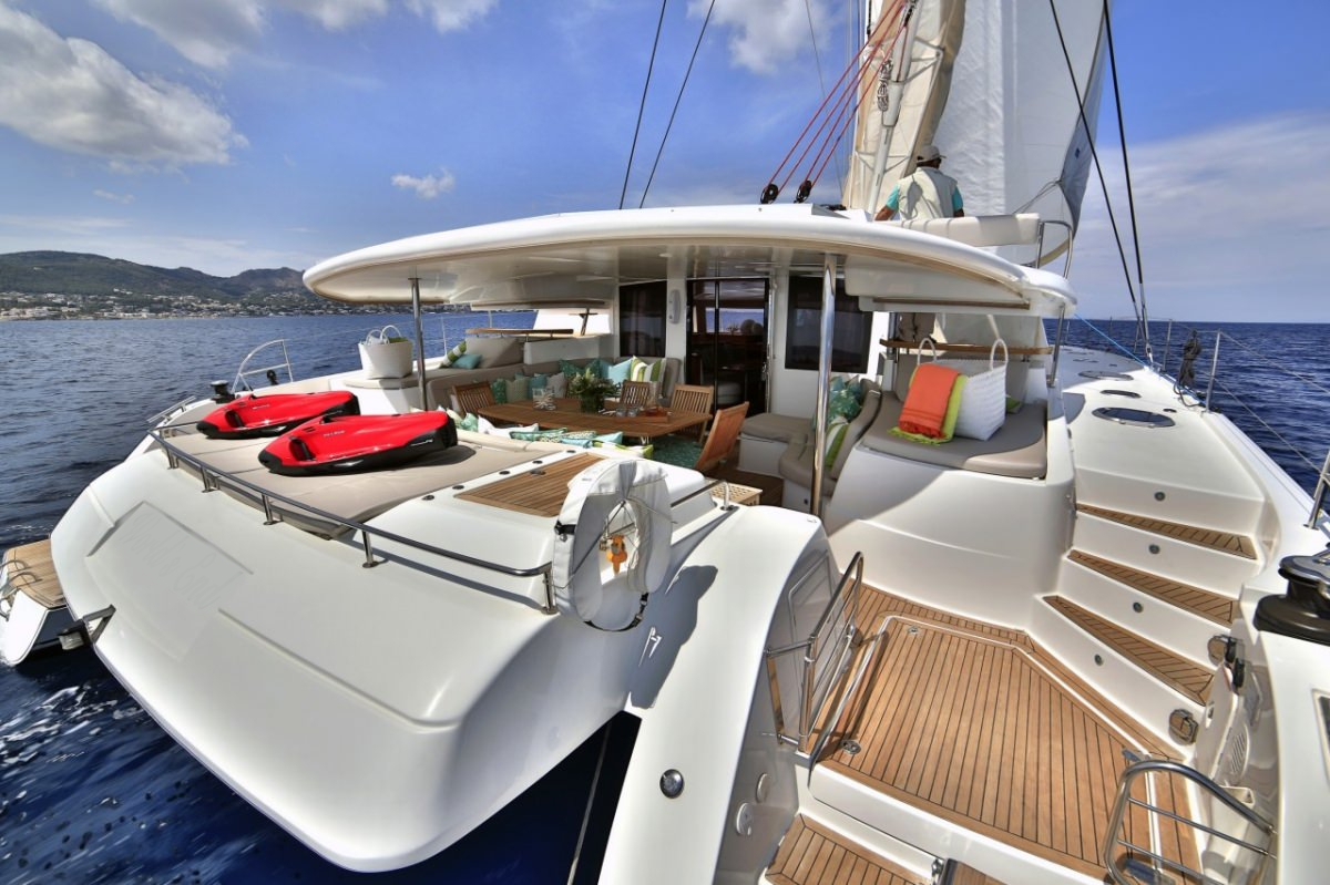 Charter Galathea 65 · WORLD 'S END  · from Nea Peramos Port Image pic_4