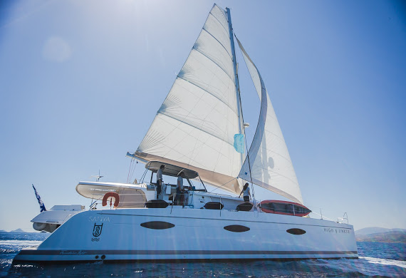 Ενοικίαση Sanya 57 · HICH  FIVE · από Αθήνα, Άλιμος Μαρίνα Image deck