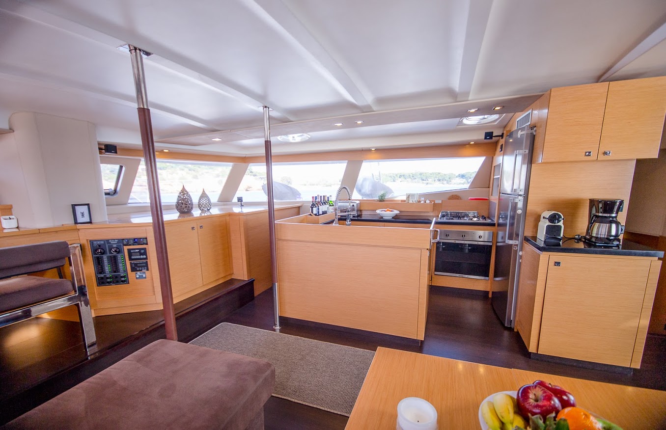 Ενοικίαση Sanya 57 · HICH  FIVE · από Αθήνα, Άλιμος Μαρίνα Image pic_11