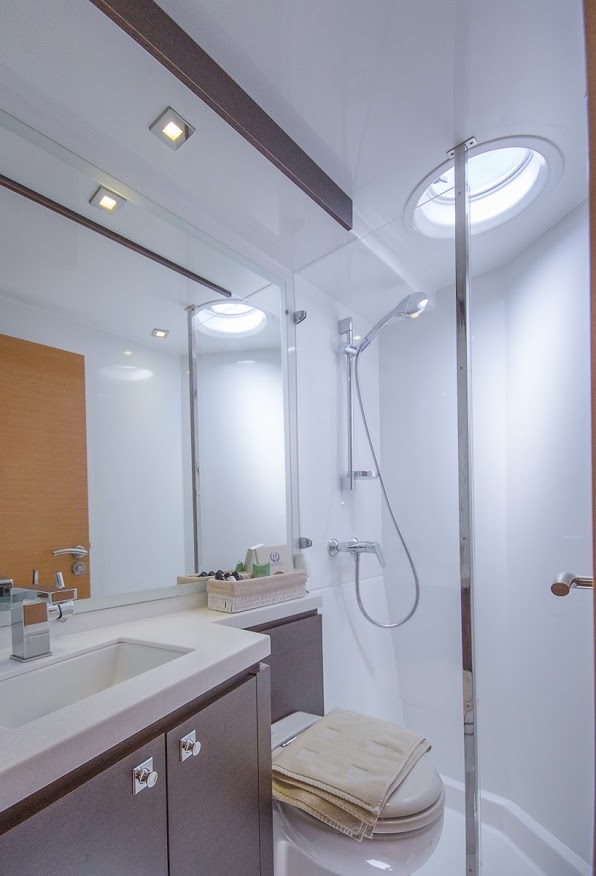 Ενοικίαση Sanya 57 · HICH  FIVE · από Αθήνα, Άλιμος Μαρίνα Image pic_6