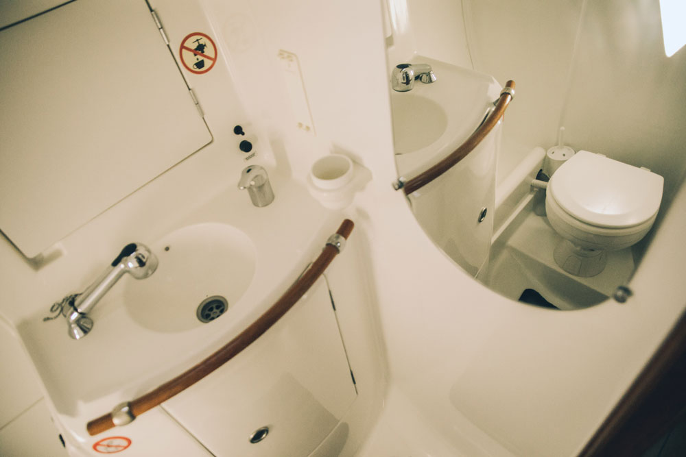 Ενοικίαση Oceanis Clipper 411  · ERIKA  · από Βόλος, Λιμένας Image pic_11