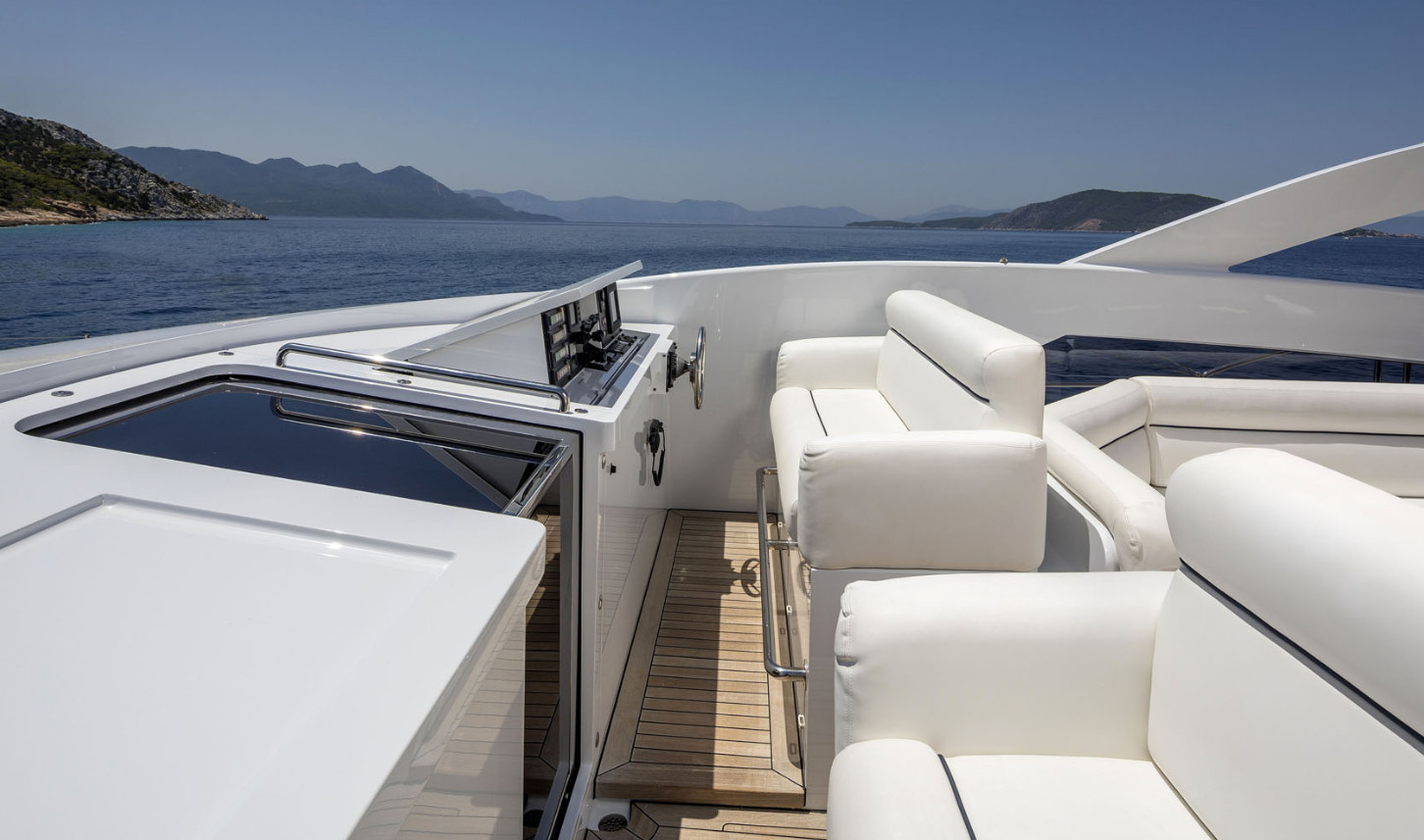 Ενοικίαση Heesen 122  · L' EQUINOX  · από Αθήνα, Άλιμος Μαρίνα Image pic_11