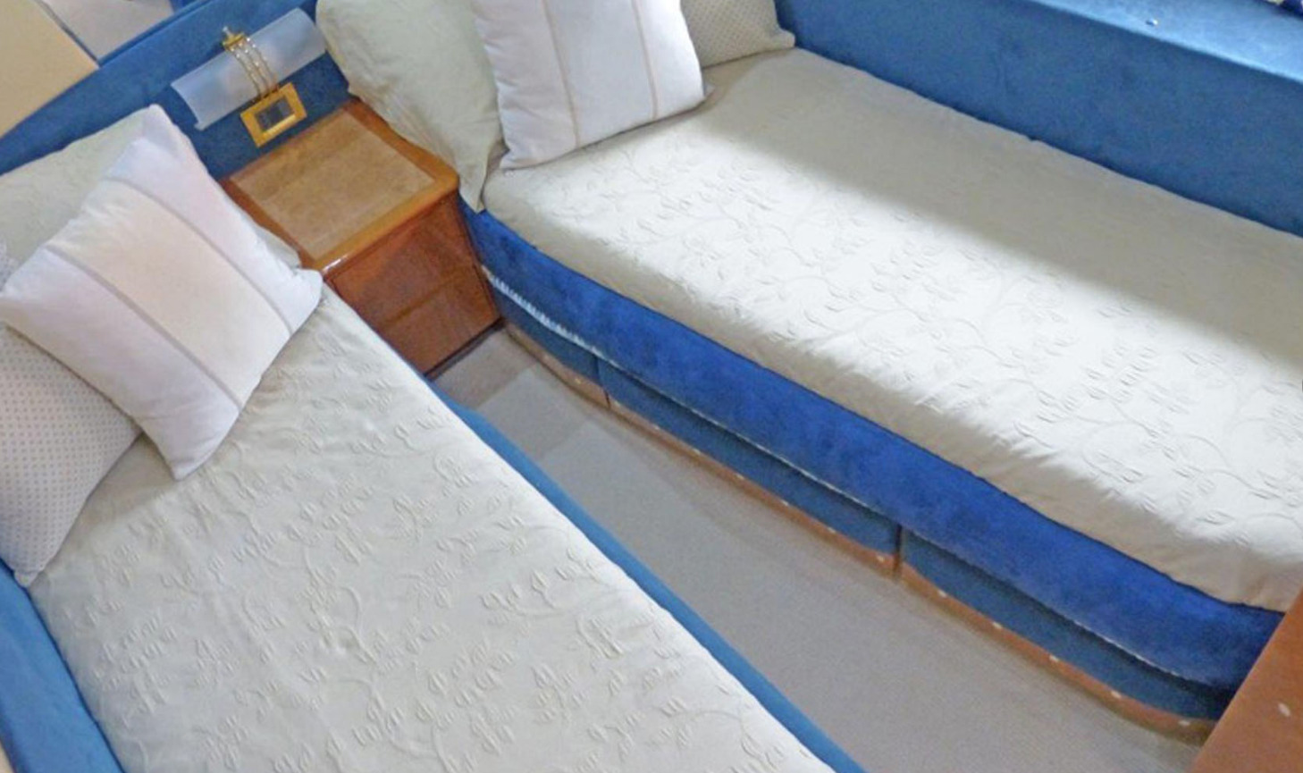 Azimut 58  Charter in Greece  Image pic_5