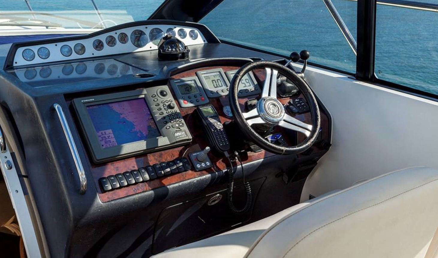 Princess 47   Charter in Greece  Image pic_6